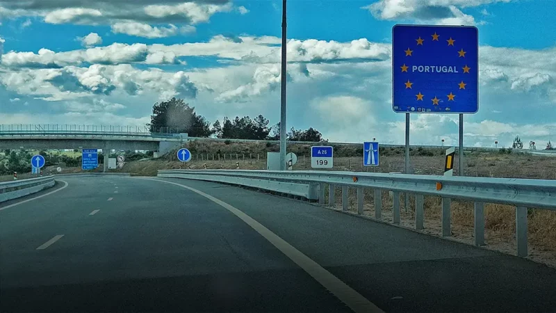 K Atlantiku po vlastní ose