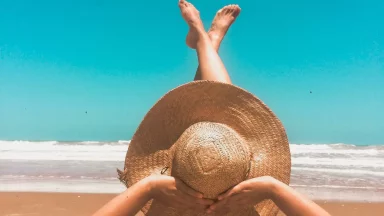 lady_in_hat